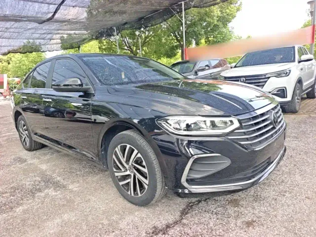 Volkswagen Lavida — Фото автомобиля 3