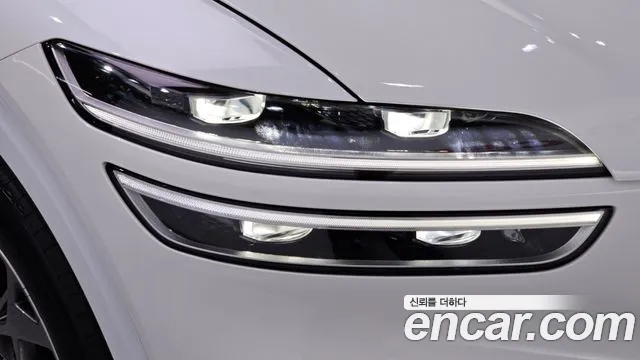 Genesis GV70 — Фото автомобиля 21