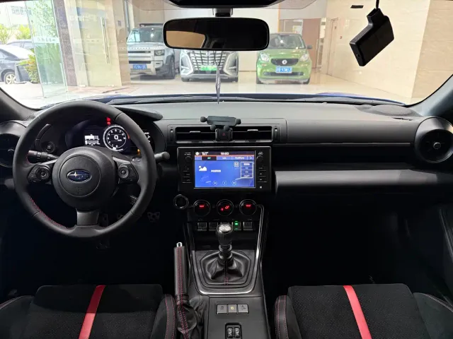 Subaru BRZ — Фото автомобиля 15