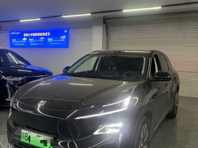 Фотография автомобиля — Buick Zhijing E7