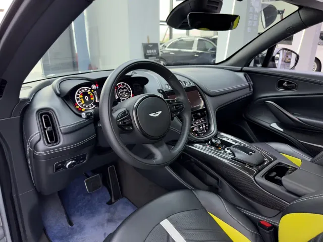 Aston Martin DBX — Фото автомобиля 20
