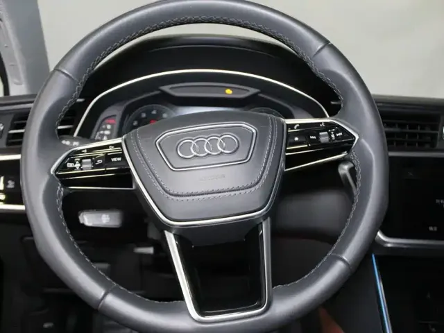 Audi A6L — Фото автомобиля 16