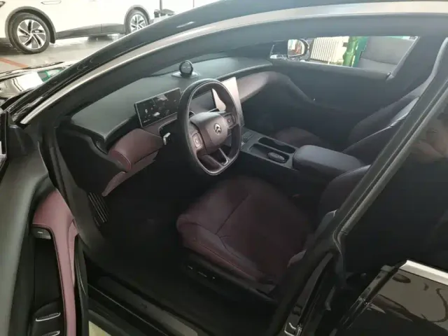 Nio ET5 Touring — Фото автомобиля 14