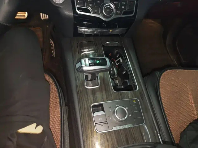 Haval H9 — Фото автомобиля 13