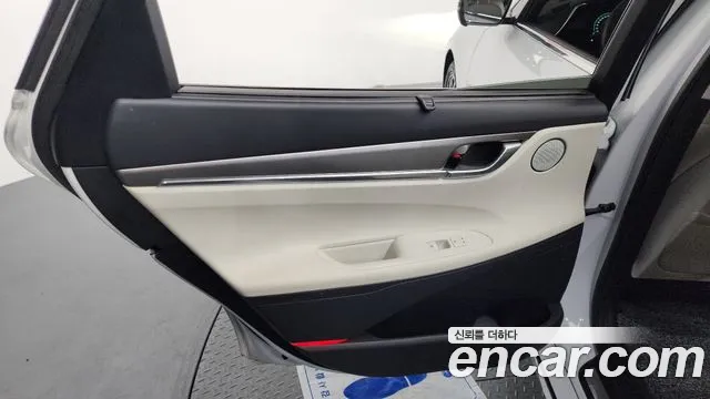 Hyundai Grandeur Новый Grandeur IG — Фото автомобиля 19