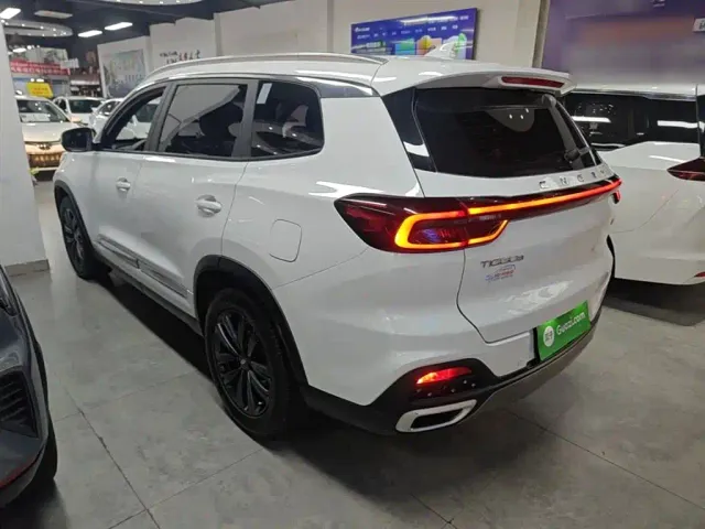 Chery Tiggo 8 — Фото автомобиля 4