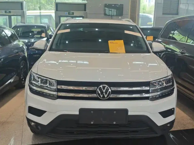 Volkswagen Tharu — Фото автомобиля 2