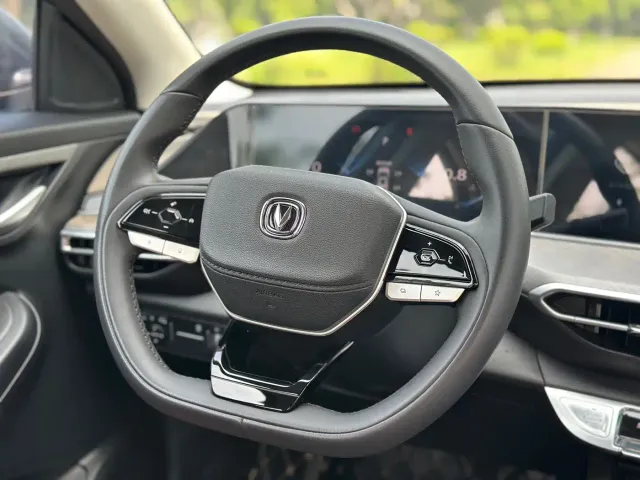 Changan Eado — Фото автомобиля 19