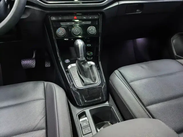 Volkswagen T-Roc — Фото автомобиля 18