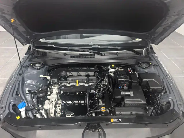 Hyundai Elantra — Фото автомобиля 20