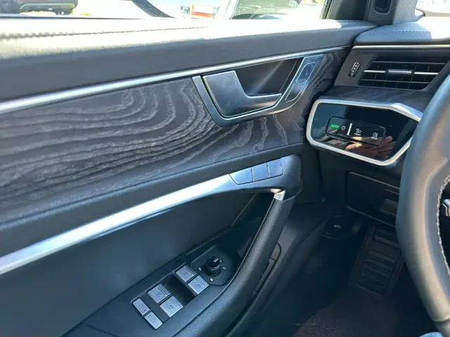 Audi A6L — Фото автомобиля 23