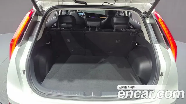 Kia Niro The All New Niro Signature — Фото автомобиля 14