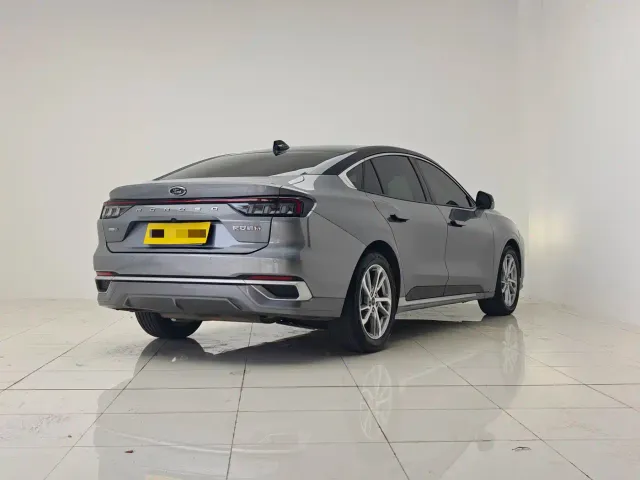 Ford Mondeo — Фото автомобиля 7