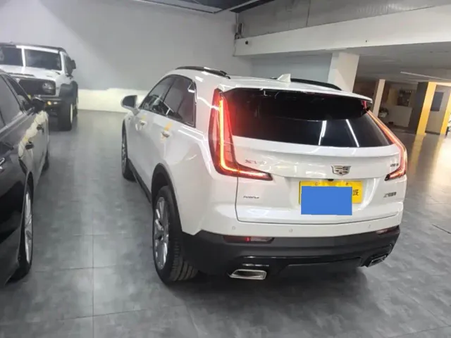 Cadillac Cadillac XT4 2022 28T AWD Platinum — Фото автомобиля 6