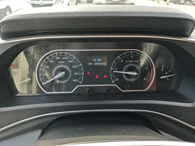 Maxus Xintu V80 — Фото автомобиля 7