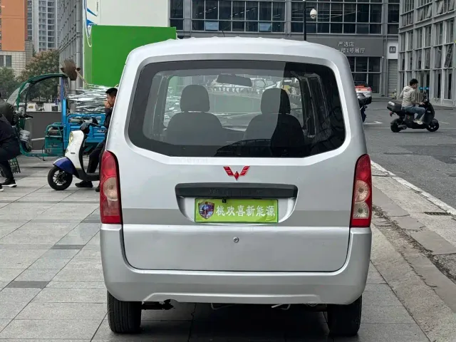 Wuling Rongguang EV — Фото автомобиля 8