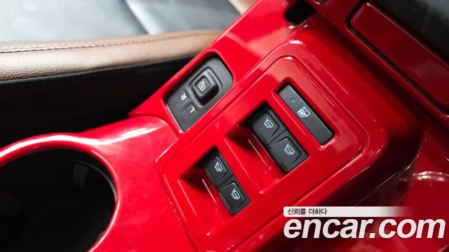 Ford Bronco — Фото автомобиля 18