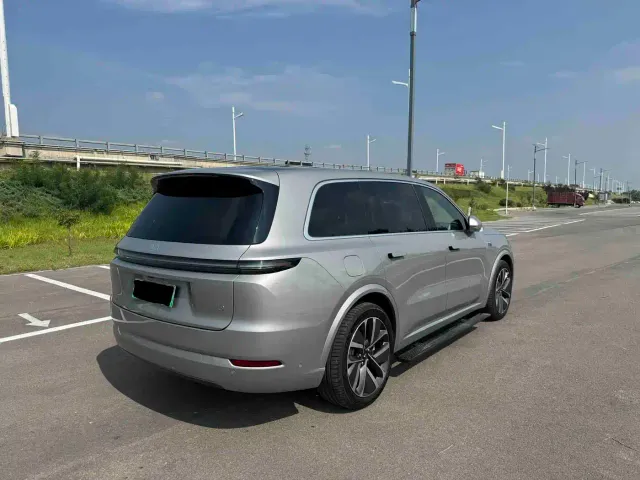 Li Auto L9 — Фото автомобиля 4