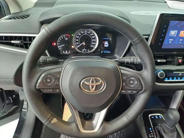 Toyota Frontlander — Фото автомобиля 10