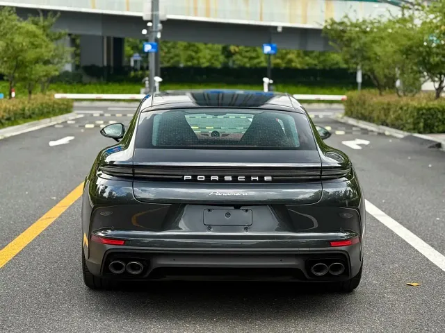 Porsche Panamera — Фото автомобиля 5