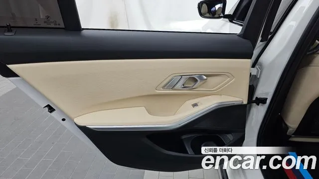 BMW 3-Series 3 серия (G20) — Фото автомобиля 21