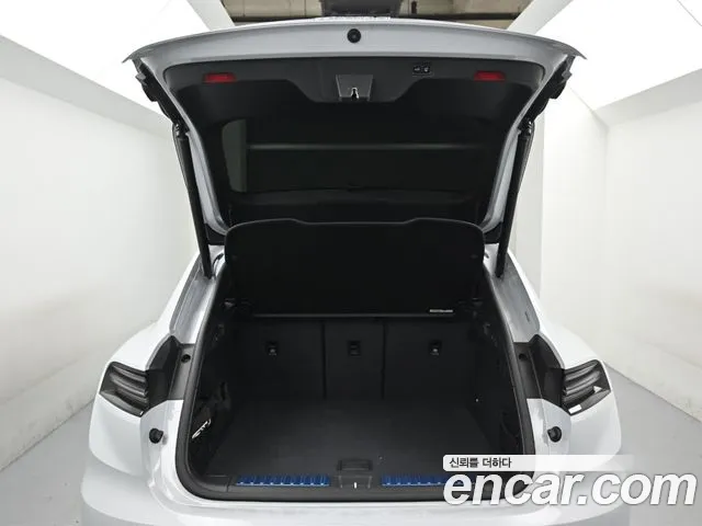 Porsche Macan — Фото автомобиля 20