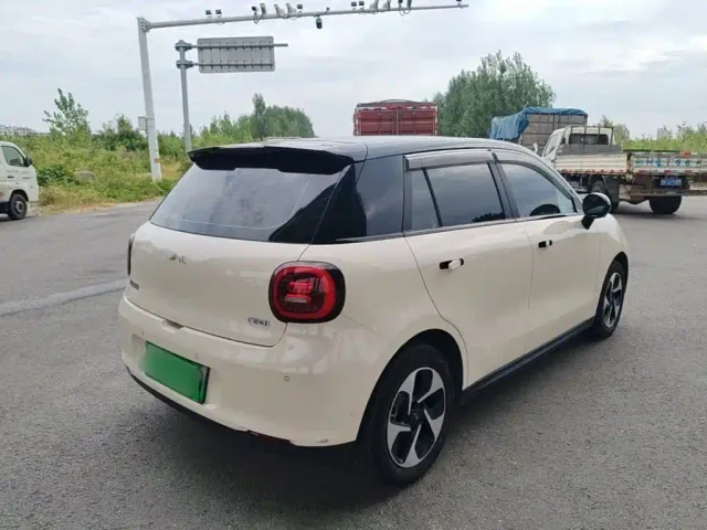 JAC Yiwei 3 — Фото автомобиля 6