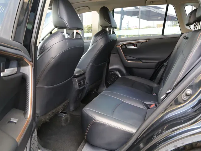 Toyota Wildlander — Фото автомобиля 15