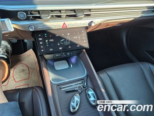Hyundai Grandeur GN7 — Фото автомобиля 14