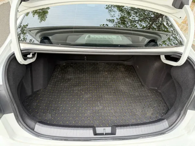 Volkswagen Sagitar — Фото автомобиля 14