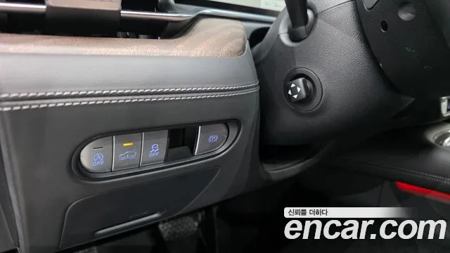 Genesis G90 Бензин 3.5 турбо AWD — Фото автомобиля 13