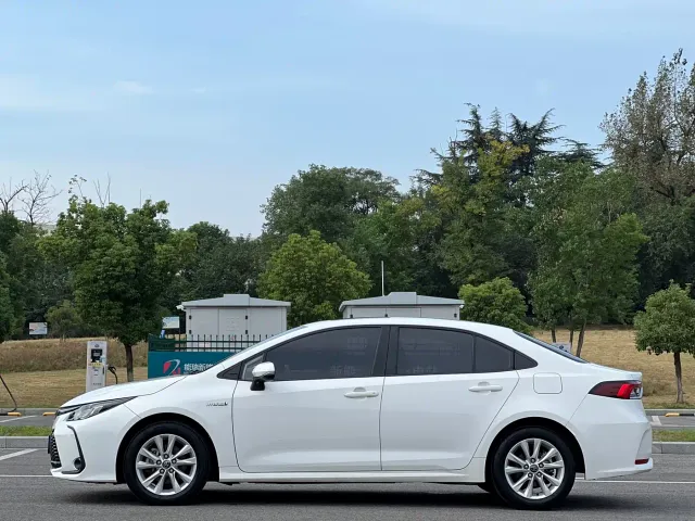 Toyota Corolla — Фото автомобиля 4