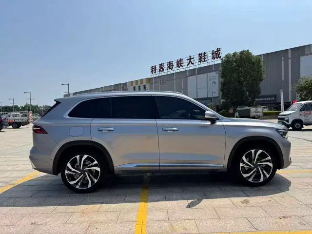 Geely Xingyue L — Фото автомобиля 8