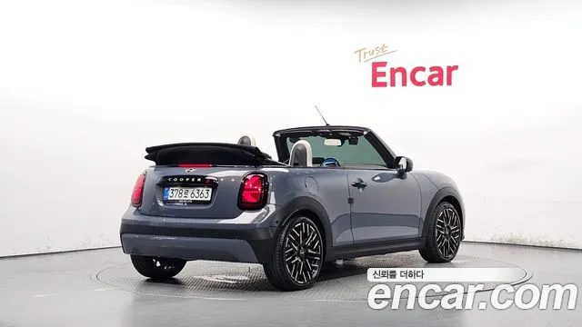 Mini Cooper Convertible — Фото автомобиля 2
