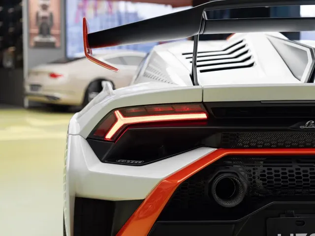 Lamborghini Huracan — Фото автомобиля 18