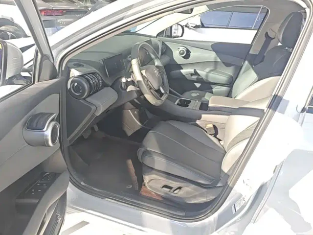 BYD Yuan PLUS — Фото автомобиля 15