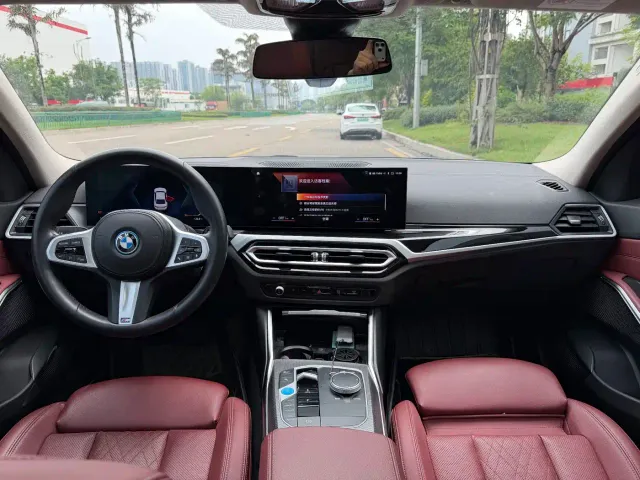 BMW i3 — Фото автомобиля 8