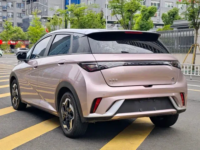 BYD Dolphin — Фото автомобиля 3