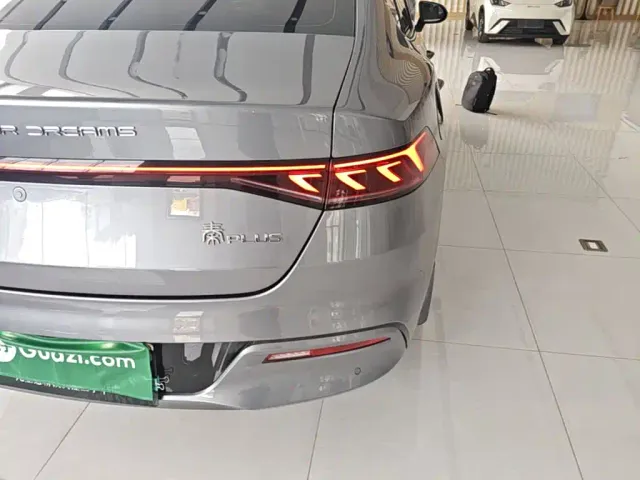 BYD Qin PLUS — Фото автомобиля 7