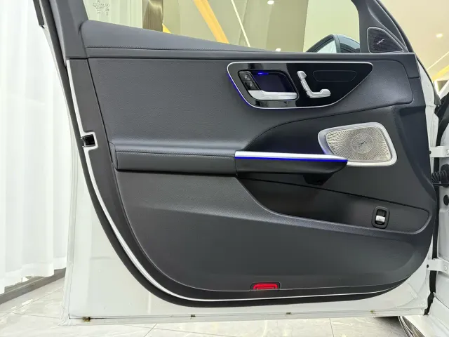 Mercedes-Benz C-Class — Фото автомобиля 3