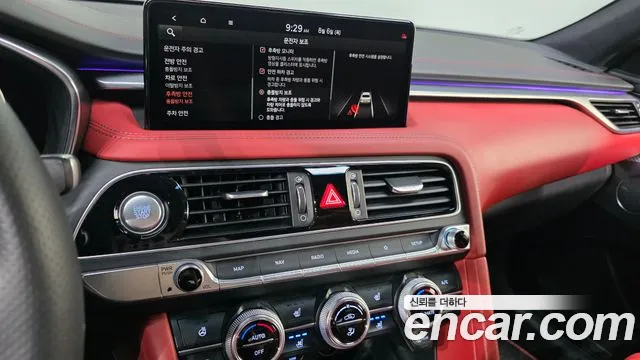 Genesis G70 — Фото автомобиля 16