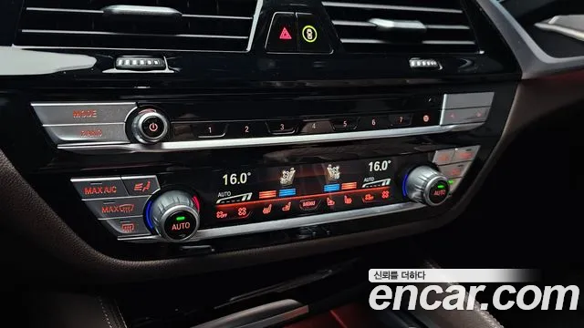 BMW 5-Series — Фото автомобиля 18