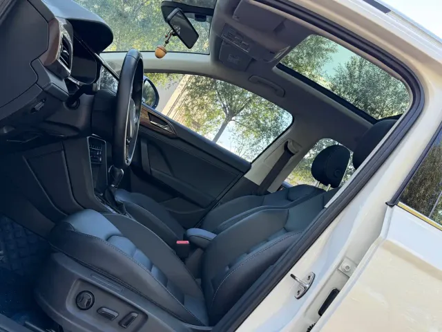 Volkswagen Tharu — Фото автомобиля 10