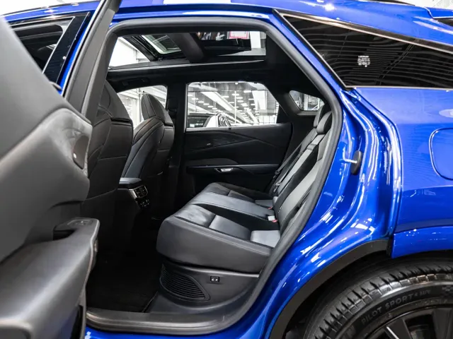 Lexus RX — Фото автомобиля 10