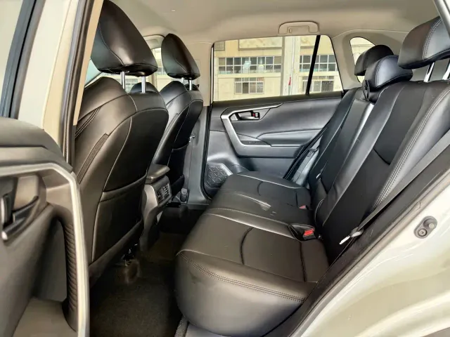Toyota Wildlander — Фото автомобиля 9