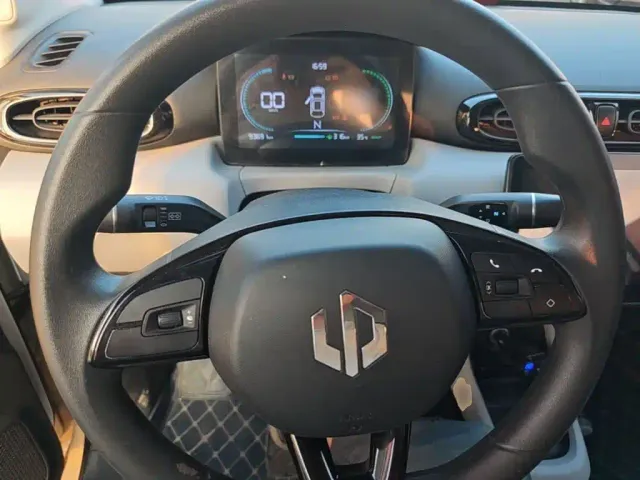 Leapmotor T03 — Фото автомобиля 10