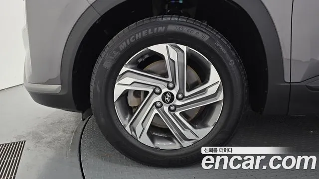 Hyundai Santafe Новый Santa Fe Бензин 2.5T 2WD — Фото автомобиля 5