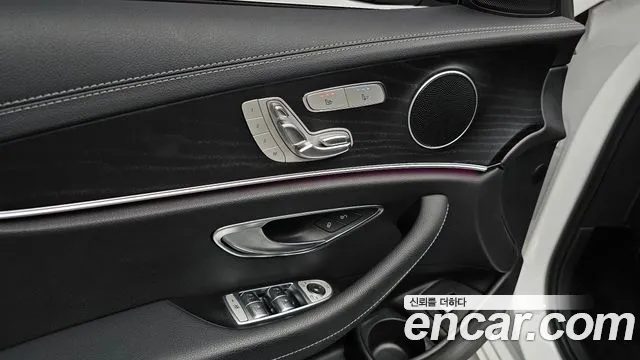 Mercedes-Benz E-Class W213 — Фото автомобиля 28