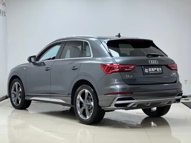 Audi Q3 — Фото автомобиля 4
