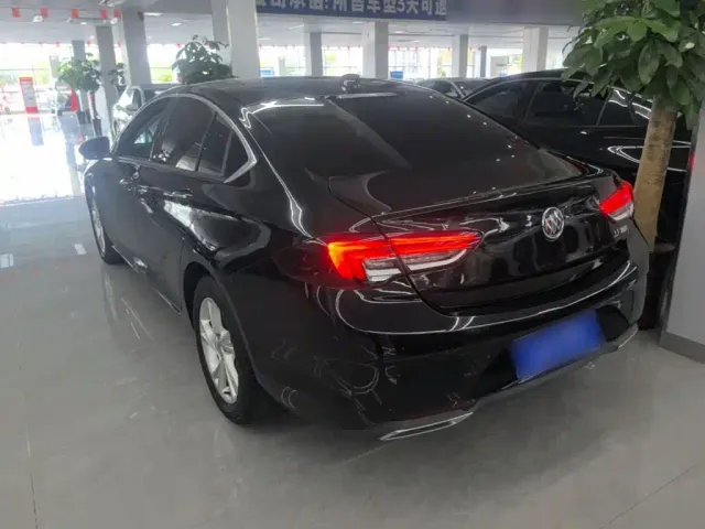 Buick Regal — Фото автомобиля 4